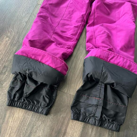 Obermeyer Edie Pant Ski Snow Gear Extending EWS Kids Medium 10-12 Fuchsia Purple - Picture 5 of 7